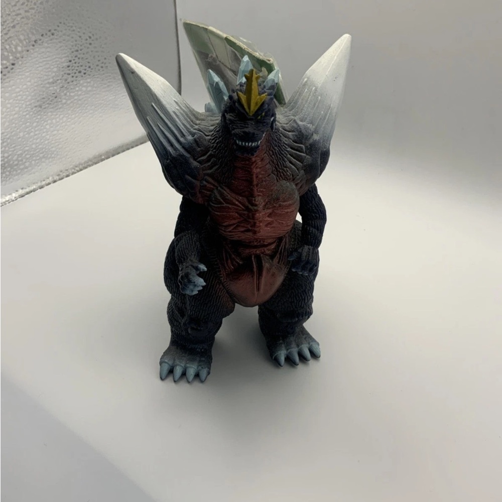 1998 Toho Bandai SpaceGodzilla 6”Vinyl Figure Godzilla W/ Attached Trading Card